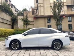 Li Auto Ideal MEGA Ultra - фото 7
