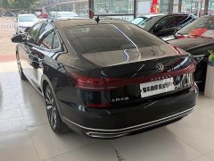 Volkswagen Passat 2023 330TSI Premium Edition - фото 10