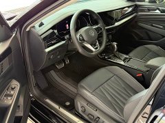 Volkswagen Passat 2023 330TSI Premium Edition - фото 4
