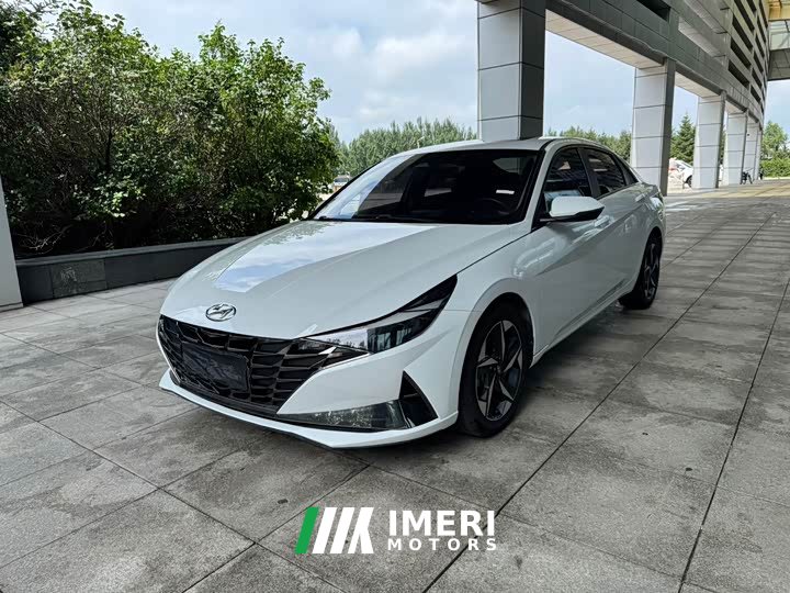 Hyundai Elantra 2023 1.5L CVT LUX Premium Edition - автомобиль из Китая