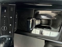 Hyundai Elantra 2023 1.5L CVT LUX Premium Edition - фото 17