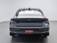 Hyundai Elantra 2022 1.5L CVT LUX Premium Edition - фото 4