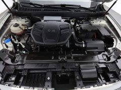Hongqi HS5 facelift 2.0T Zhilian Qixiang four-wheel drive version - фото 6