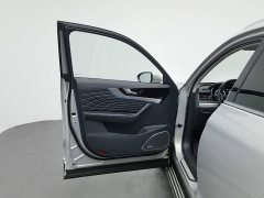 Hongqi HS5 facelift 2.0T Zhilian Qixiang four-wheel drive version - фото 8