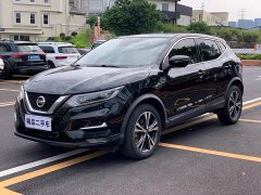 Nissan Qashqai 2.0L CVT Deluxe Edition - фото 1