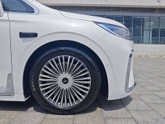 Voyah Lantu Dreamer PHEV four-wheel drive flagship Qiankun version - фото 2
