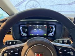 Hongqi HQ9 PHEV 2024 2.0T four-wheel drive business version - фото 11
