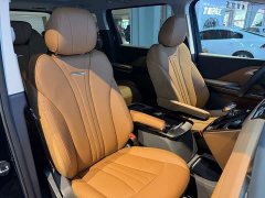 Hongqi HQ9 PHEV 2024 2.0T four-wheel drive business version - фото 14