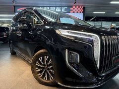 Hongqi HQ9 PHEV 2024 2.0T four-wheel drive business version - фото 4
