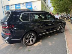 BMW X7 2023 xDrive40i Exclusive M Sports Package - фото 4