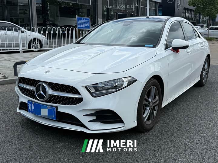 Mercedes-Benz A-Class 2022 facelift A 180 L sports sedan