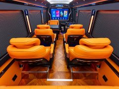 Hongqi Golden Sunflower Guoyue 3.0T flagship version 17 seats - фото 15