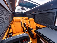 Hongqi Golden Sunflower Guoyue 3.0T flagship version 17 seats - фото 9