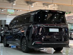 Hongqi HQ9 PHEV 2024 2.0T four-wheel drive luxury version - фото 20