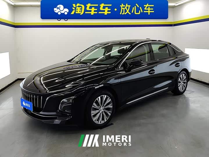 Hongqi E-QM5 450km travel version - автомобиль из Китая