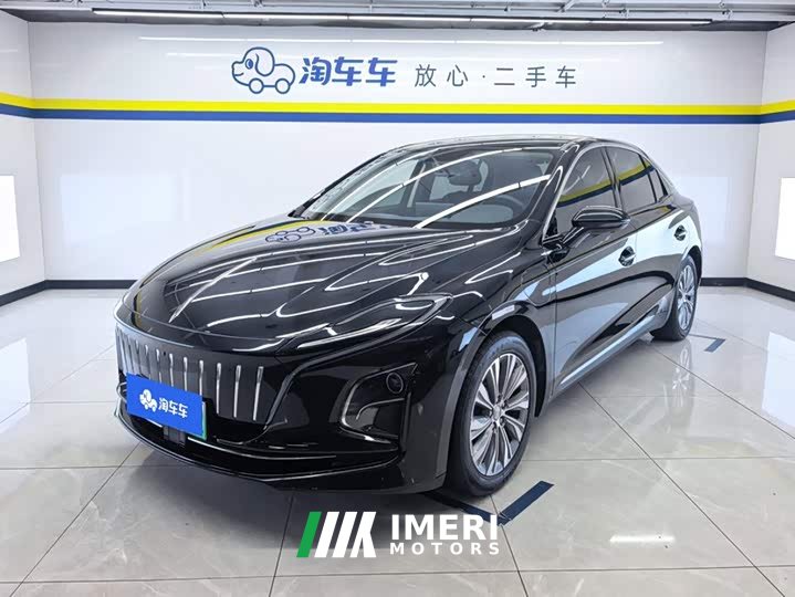 Hongqi E-QM5 450km travel version - автомобиль из Китая