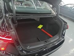 Ora Hongqi H5 2025 2.0T automatic Xuanying 2 million units commemorative edition - фото 15