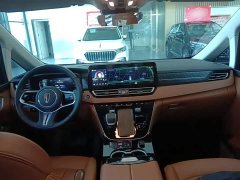 Hongqi HQ9 PHEV 2024 2.0T four-wheel drive business version - фото 10
