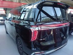 Hongqi HQ9 PHEV 2024 2.0T four-wheel drive business version - фото 5