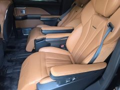 Hongqi HQ9 PHEV 2.0T four-wheel drive business version - фото 17