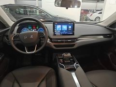 Hongqi E-QM5 2023 facelift basic travel version - фото 10