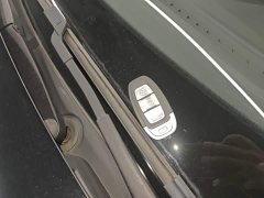 Hongqi E-QM5 2023 facelift basic travel version - фото 9
