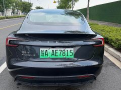Tesla Model 3 rear-wheel drive version - фото 5