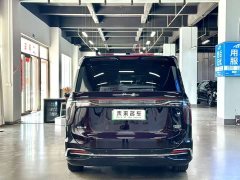 Hongqi HQ9 PHEV 2.0T four-wheel drive luxury version - фото 10