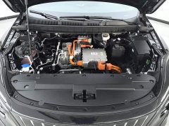 Hongqi E-QM5 2023 facelift basic travel version - фото 10
