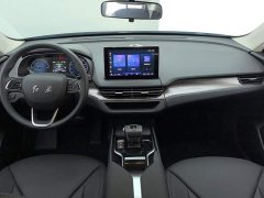 Hongqi E-QM5 2023 facelift basic travel version - фото 12