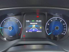 Hongqi E-QM5 2023 facelift basic travel version - фото 14