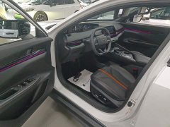 Changan UNI-V 1.5T premium - фото 16