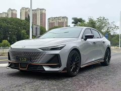 Changan UNI-V 1.5T premium - фото 1