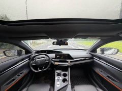 Changan UNI-V 1.5T premium - фото 6