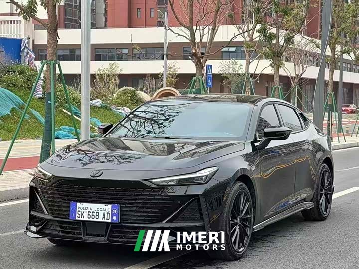 Changan UNI-V 1.5T sports version - автомобиль из Китая