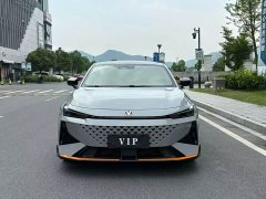 Changan UNI-V 1.5T Premium Version - фото 2