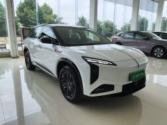 Hongqi Tiangong 08 730 Max rear-wheel drive version - фото 4