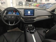 Hongqi E-QM5 2023 facelift basic travel version - фото 10