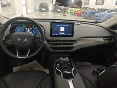 Hongqi E-QM5 2023 facelift basic travel version - фото 13