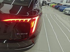 Hongqi E-QM5 2023 facelift basic travel version - фото 8