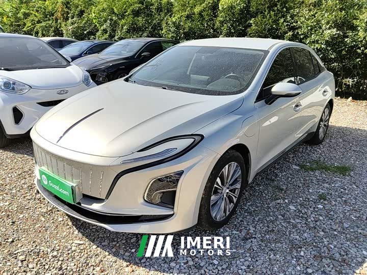 Hongqi E-QM5 2022 431km Charging Enjoyment Edition