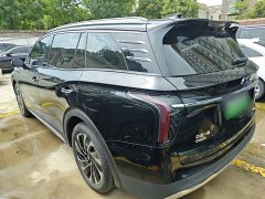 Hongqi HS7 PHEV 2.0T PHEV four-wheel drive Qichang version 6 seats - фото 5