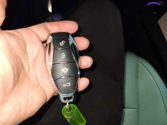 Hongqi EH7 2025 690 Smart Select Edition - фото 9