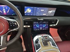 Hongqi E-HS9 690km flagship version six seats - фото 13