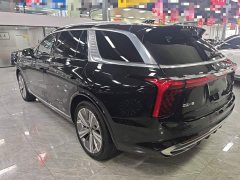 Hongqi E-HS9 690km flagship version six seats - фото 5