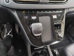 Hongqi HQ9 PHEV 2.0T four-wheel drive business version - фото 14