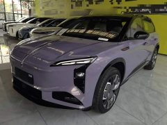 Hongqi Tiangong 08 680 Ultra four-wheel drive version - фото 1