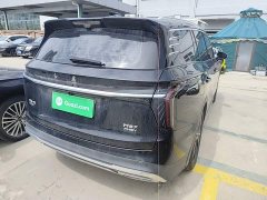 Hongqi HS7 PHEV 2.0T PHEV four-wheel drive Qichang version 6 seats - фото 7