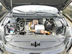 Hongqi E-QM5 facelift basic travel version - фото 20