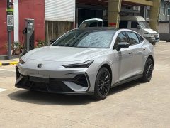 Changan UNI-V 1.5T 500Bar Premium Type - фото 1